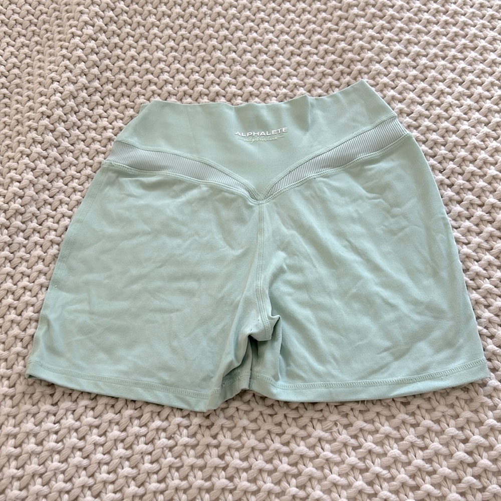Alphalete Green Bike Shorts Soft Fabric Mid-Thigh Length